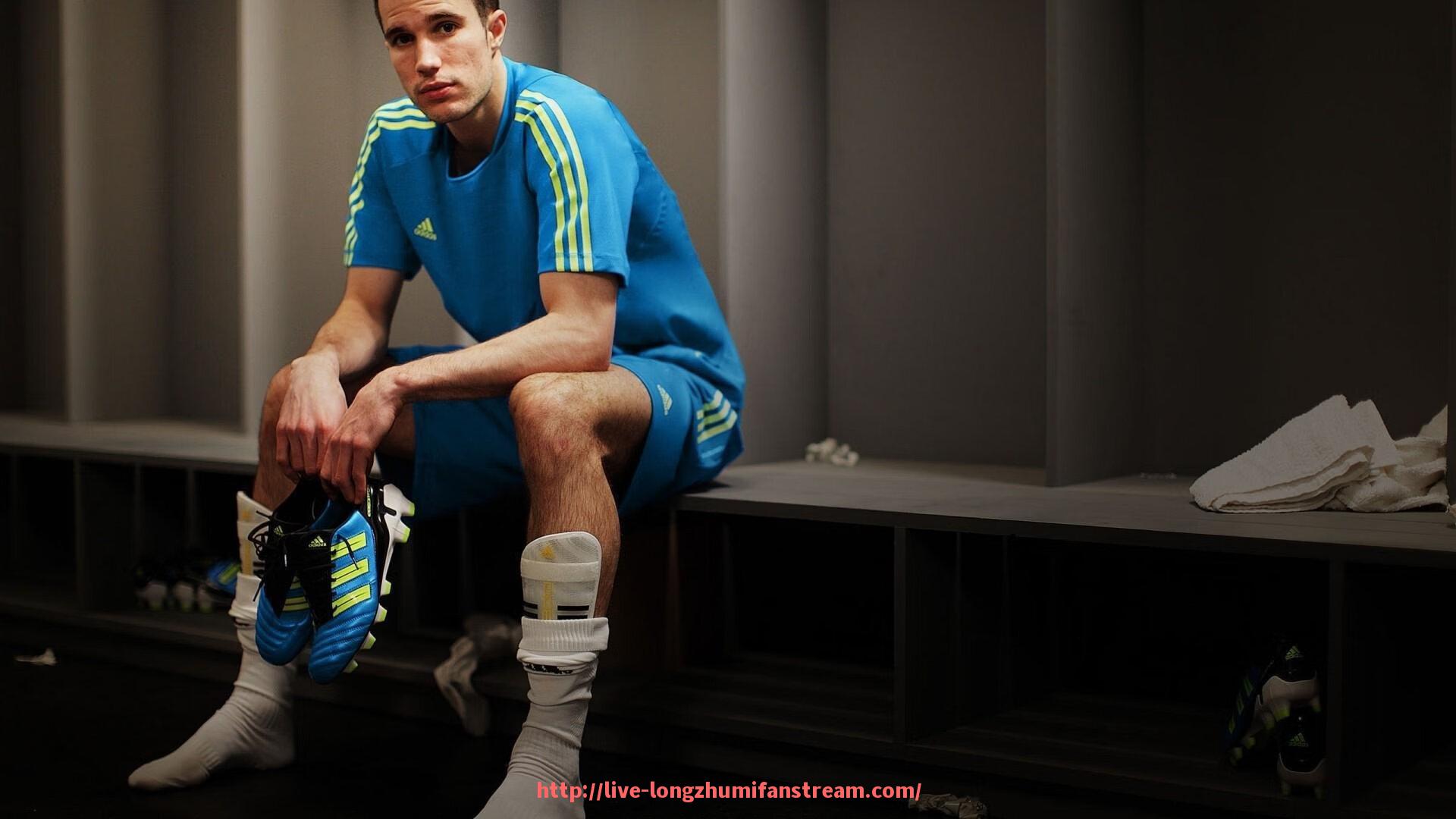 龙珠直播-技术流对抗力量型：世俱杯球员技术动作分析与对手应对